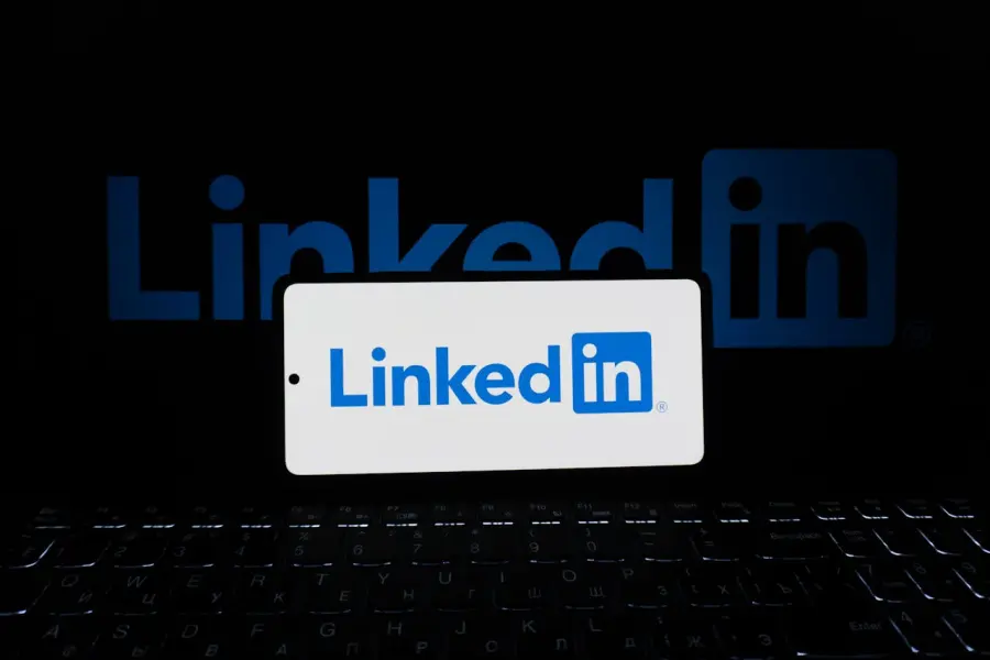 LinkedIn come funziona: guida completa per capire e usarlo